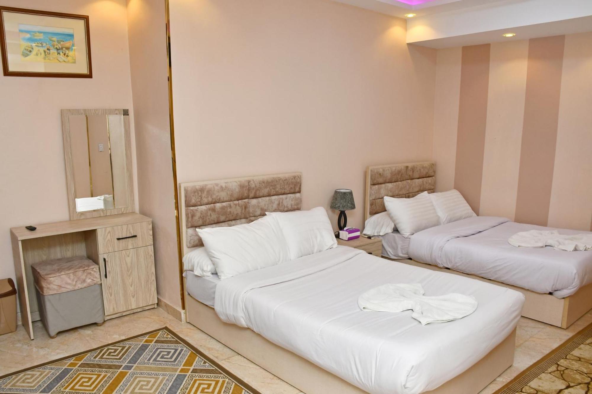 Nun Pyramids Hotel Kafret el-Gabal الغرفة الصورة