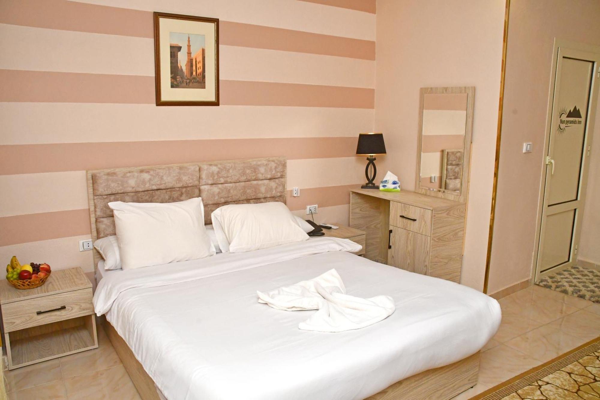 Nun Pyramids Hotel Kafret el-Gabal الغرفة الصورة