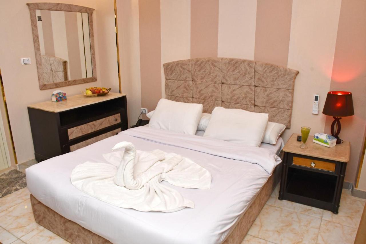 Nun Pyramids Hotel Kafret el-Gabal الغرفة الصورة