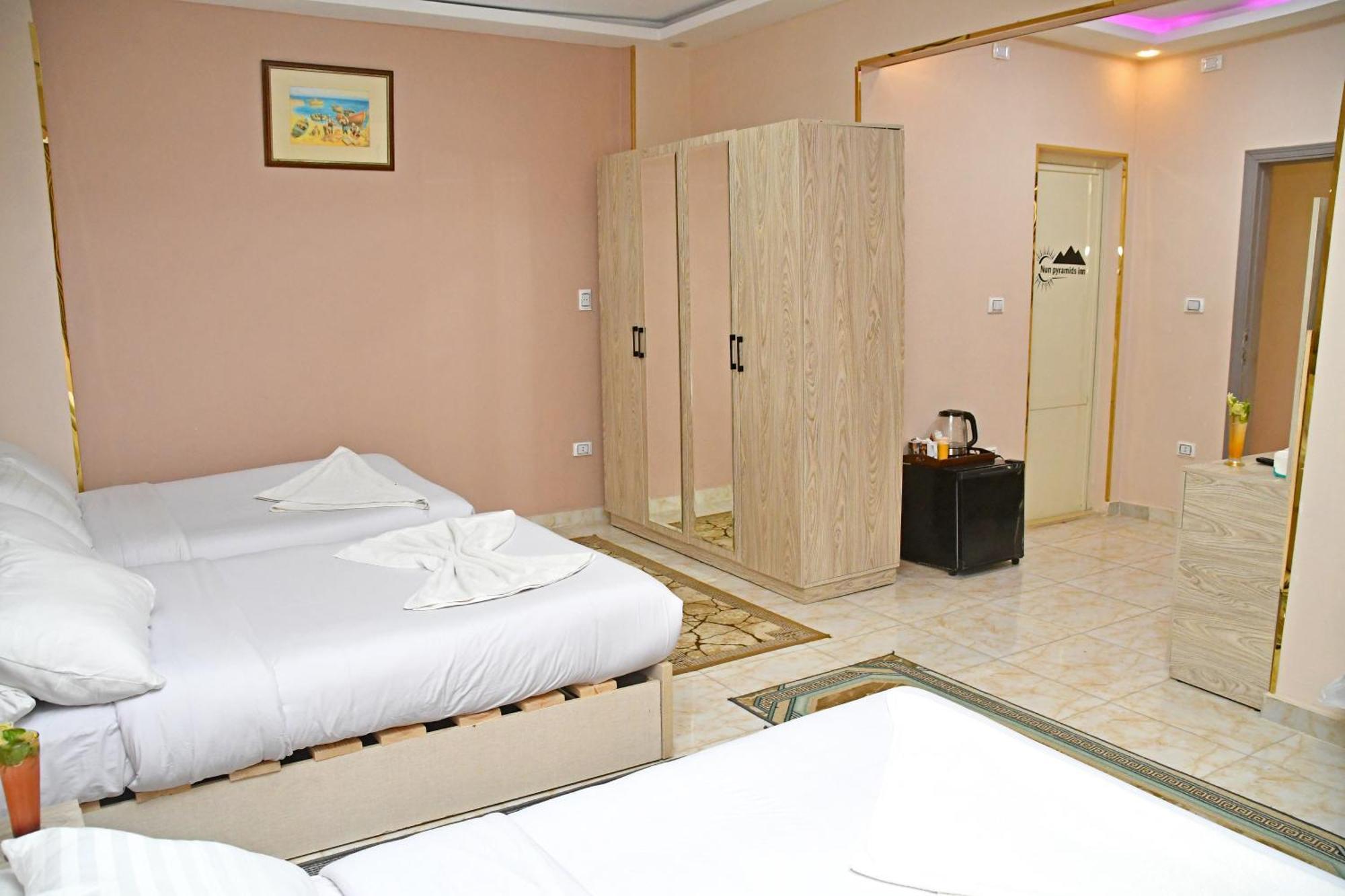 Nun Pyramids Hotel Kafret el-Gabal الغرفة الصورة