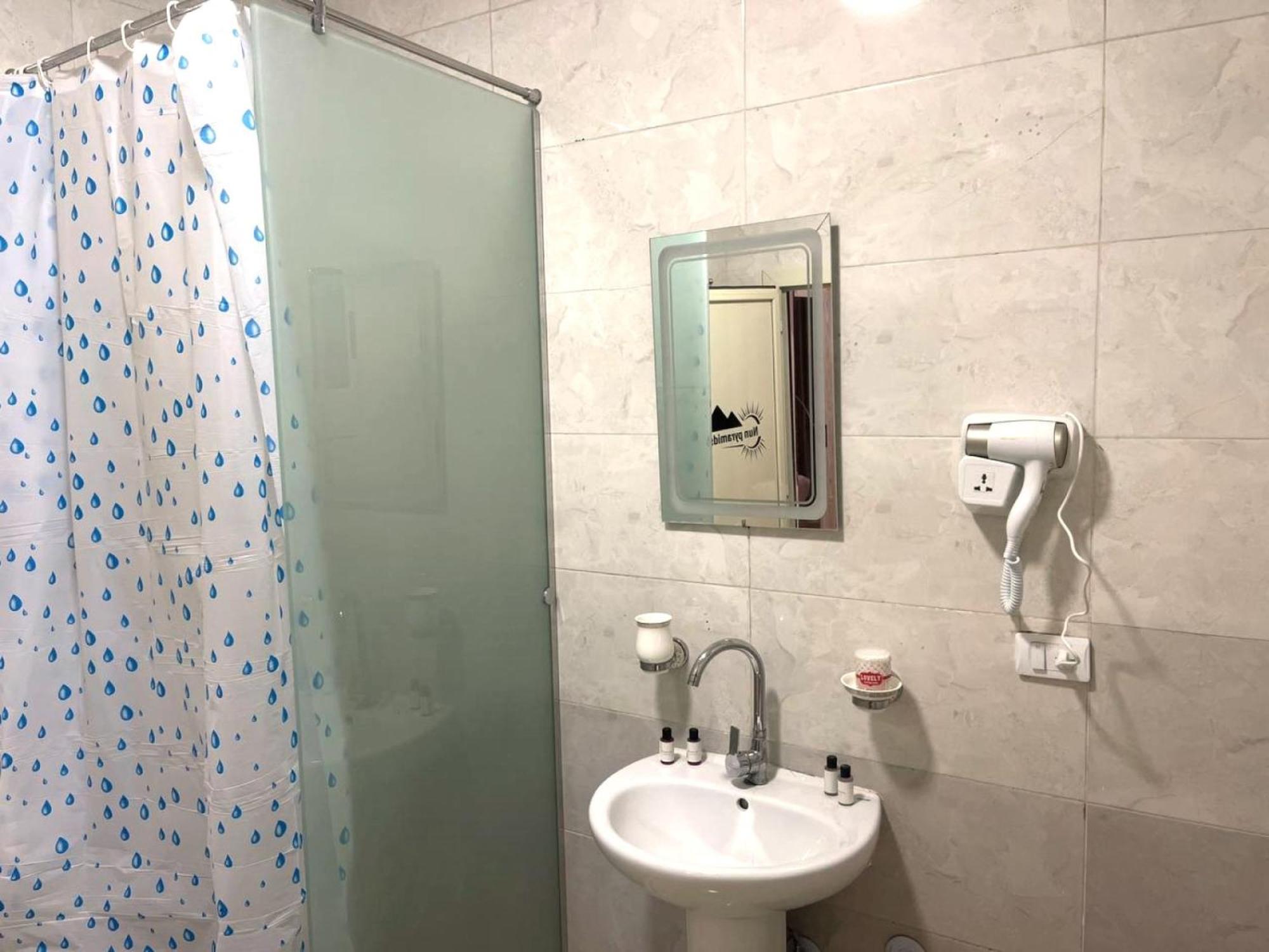 Nun Pyramids Hotel Kafret el-Gabal الغرفة الصورة