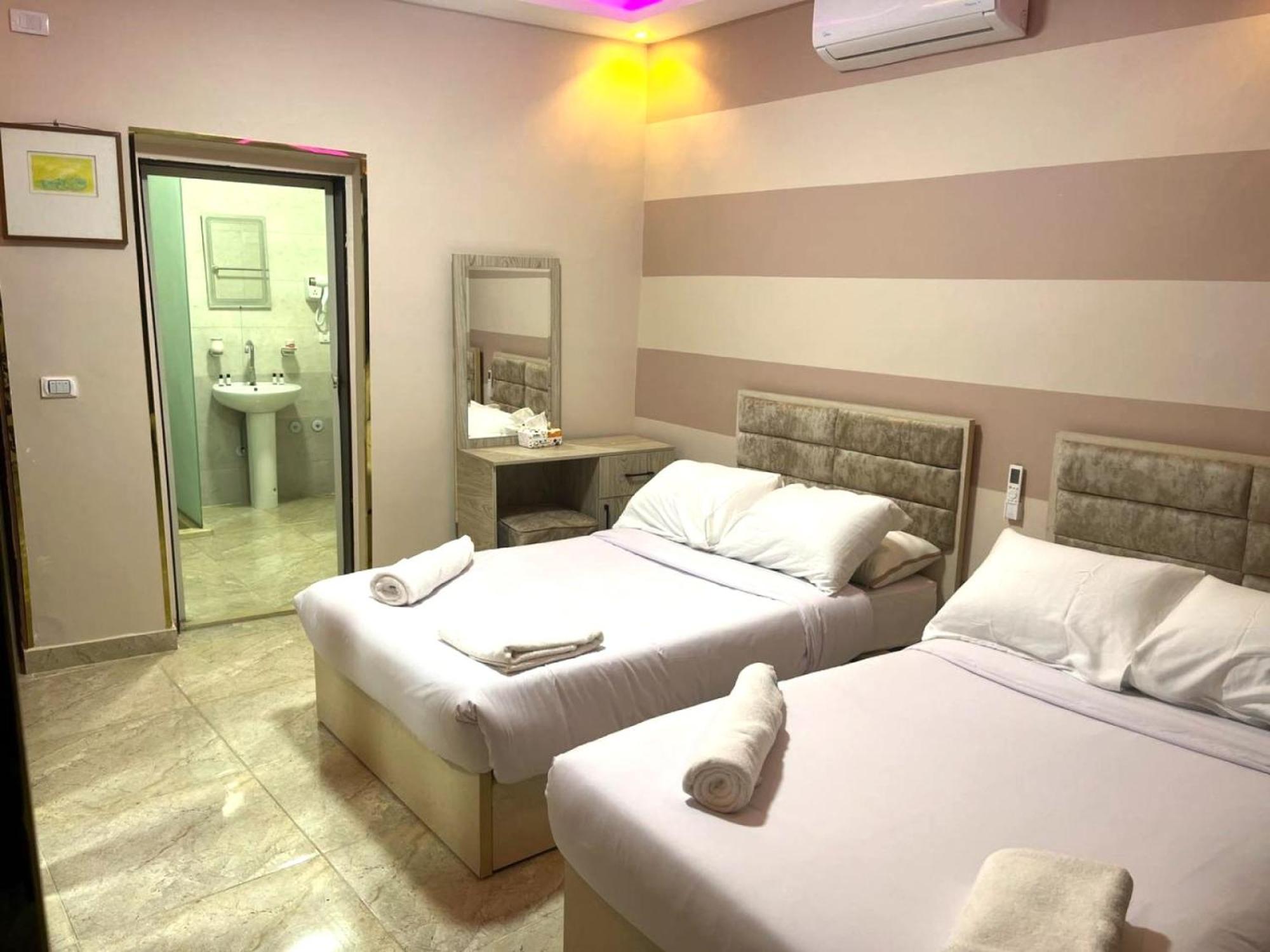 Nun Pyramids Hotel Kafret el-Gabal الغرفة الصورة